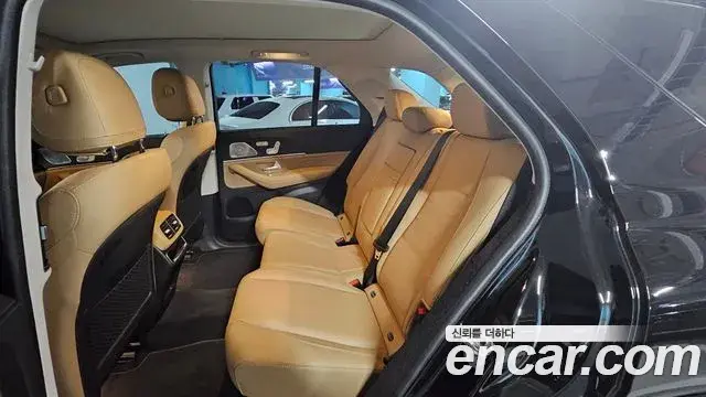 Mercedes-Benz GLE-Class 2025 — Şəkil 9/20
