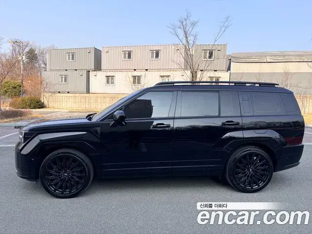 Hyundai Santa Fe 2023 — Photo 19/20