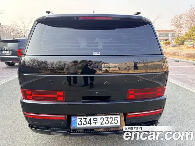 Hyundai Santa Fe 2023 — Photo 8/20