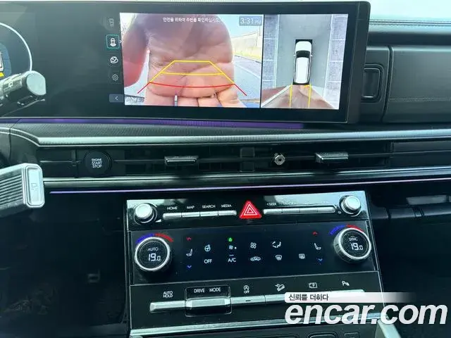 Hyundai Santa Fe 2023 — Photo 10/20