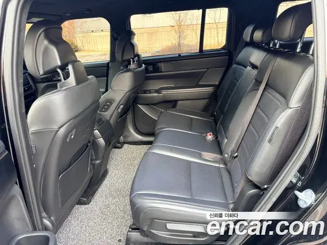 Hyundai Santa Fe 2023 — Photo 6/20