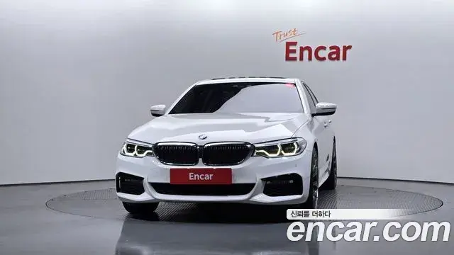 BMW 5 Series 2018 — Photo 15/20