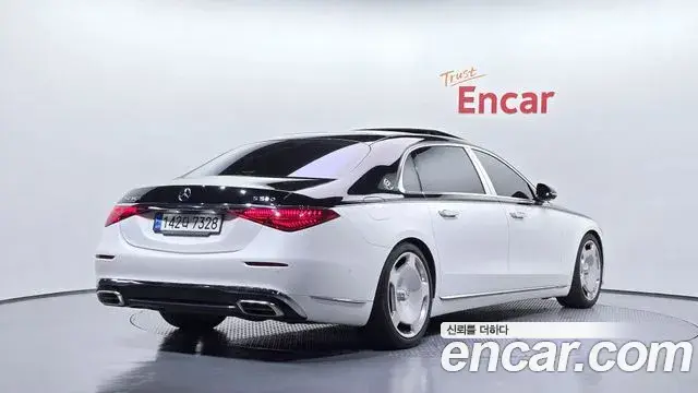 Mercedes-Benz S-Class 2022 — ფოტო 19/20