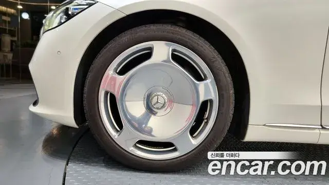 Mercedes-Benz S-Class 2022 — ფოტო 11/20
