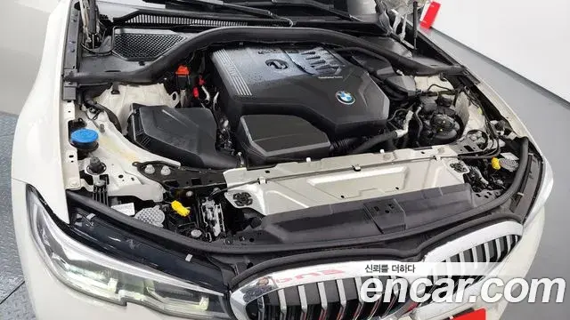 BMW 3 Series 2022 — Şəkil 2/20