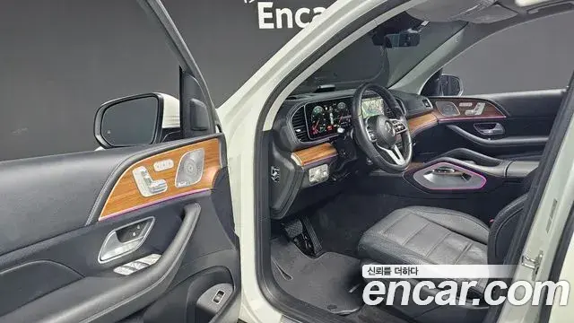 Mercedes-Benz GLE-Class 2021 — Şəkil 11/20