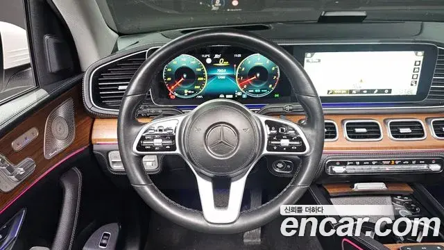 Mercedes-Benz GLE-Class 2021 — Şəkil 19/20