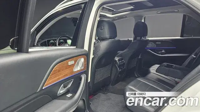 Mercedes-Benz GLE-Class 2021 — Şəkil 7/20