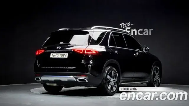 Mercedes-Benz GLE-Class 2020 — Şəkil 16/20
