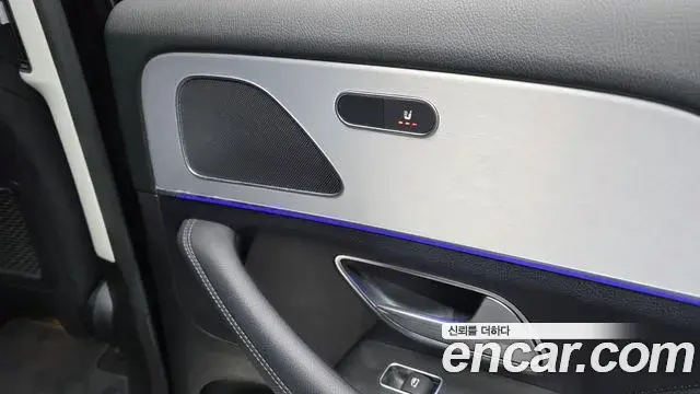 Mercedes-Benz GLE-Class 2020 — Şəkil 18/20