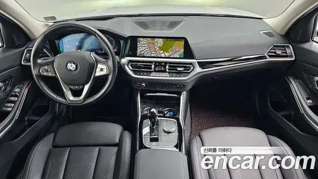 BMW 3 Series 2021 — ფოტო 9/20