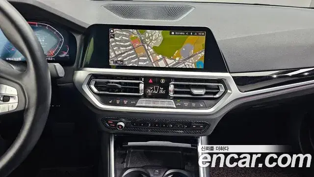 BMW 3 Series 2021 — ფოტო 20/20