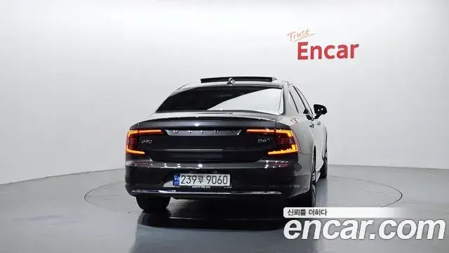 Volvo S90 2023 — ფოტო 5/20