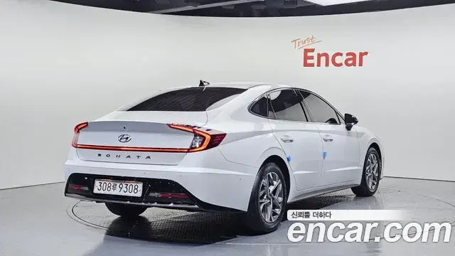 Hyundai Sonata Hybrid 2022 — Şəkil 19/20