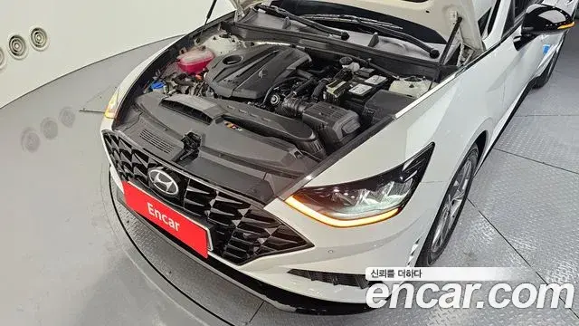 Hyundai Sonata Hybrid 2022 — Şəkil 13/20