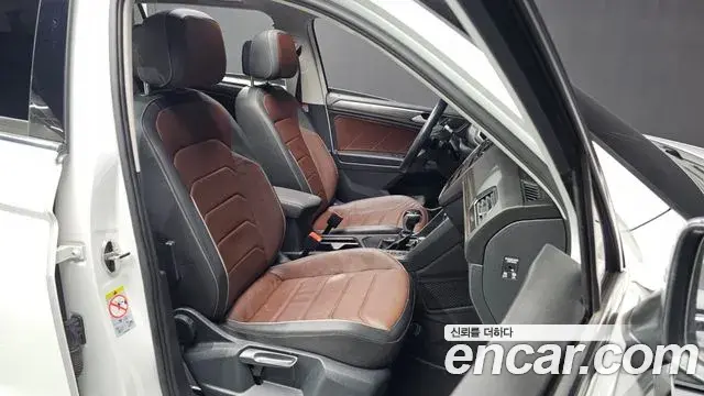 Volkswagen Tiguan Allspace 2023 — Фото 11/20