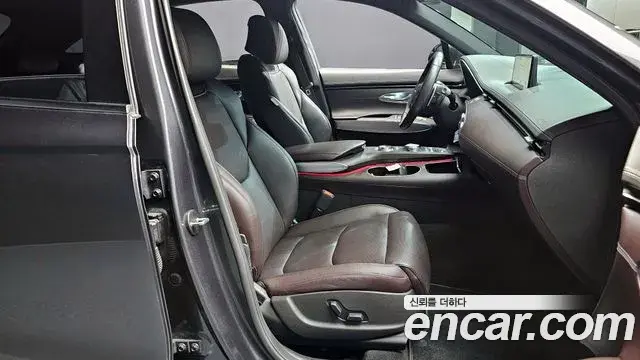 Genesis GV70 2021 — Şəkil 16/20