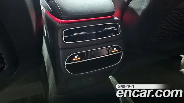 Genesis GV70 2021 — Şəkil 15/20