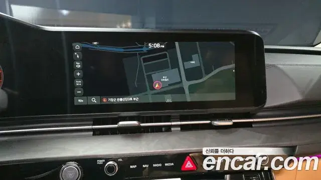 Kia Carnival 2021 — Photo 12/20
