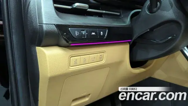 Kia Carnival 2021 — Photo 19/20