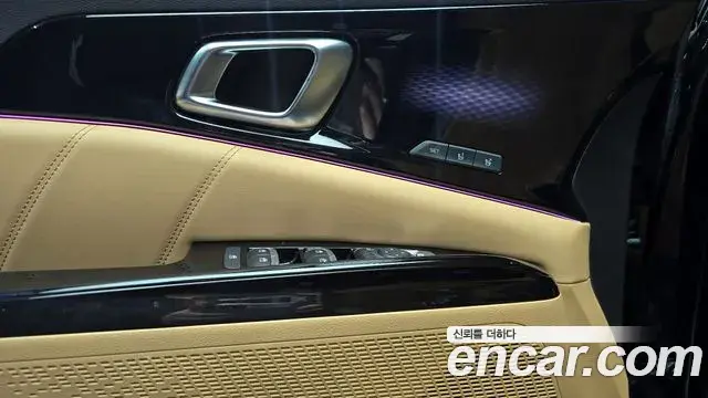 Kia Carnival 2021 — Photo 11/20