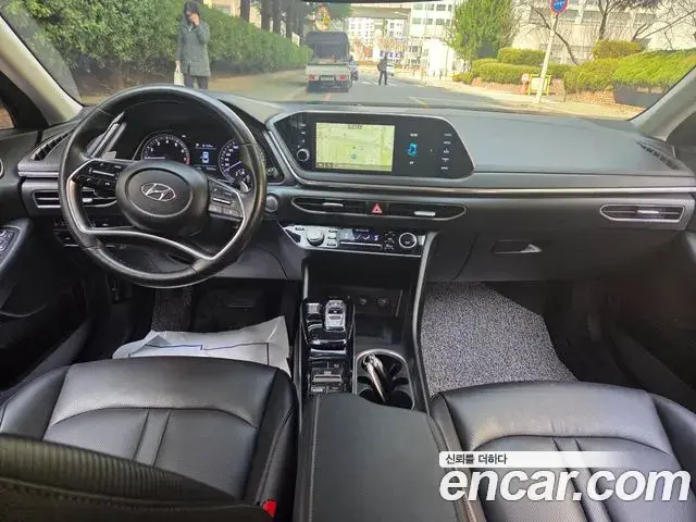 Hyundai Sonata Hybrid 2019 — Photo 3/20