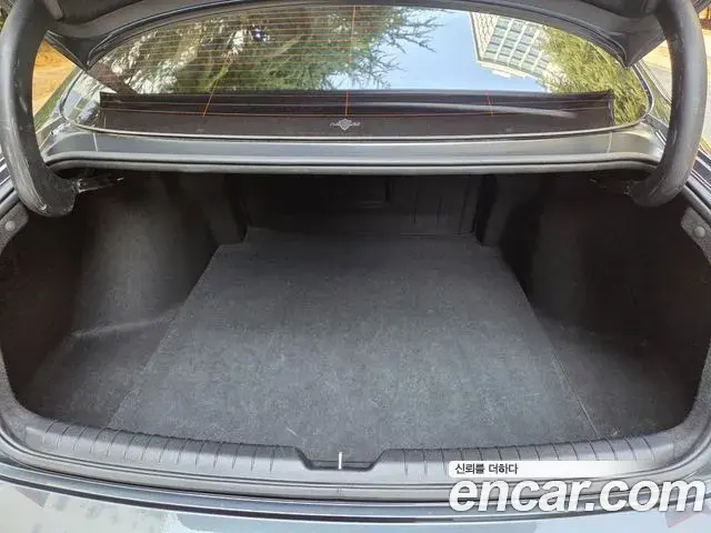 Hyundai Sonata Hybrid 2019 — Photo 2/20