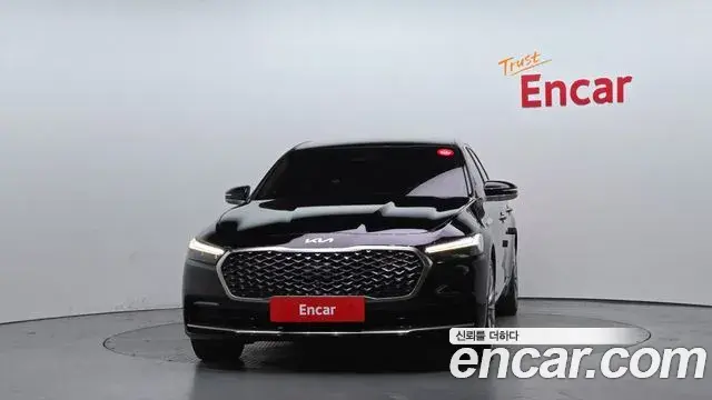 Kia The K9 2022 — Фото 2/18