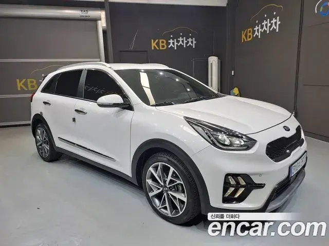 Kia Niro 2021 — Şəkil 10/20