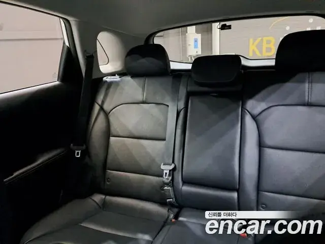 Kia Niro 2021 — Şəkil 12/20