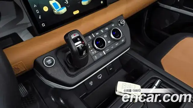 Land Rover Defender 2024 — Photo 20/20