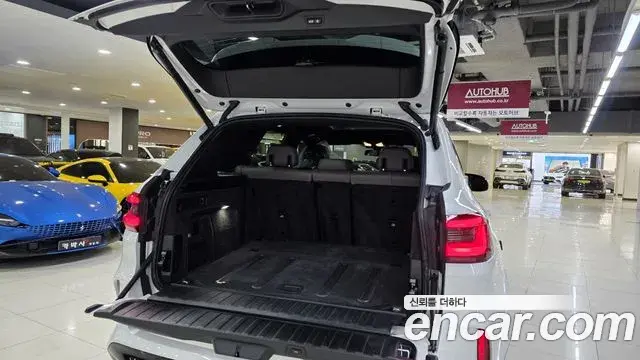 BMW X5M 2022 — ფოტო 13/20