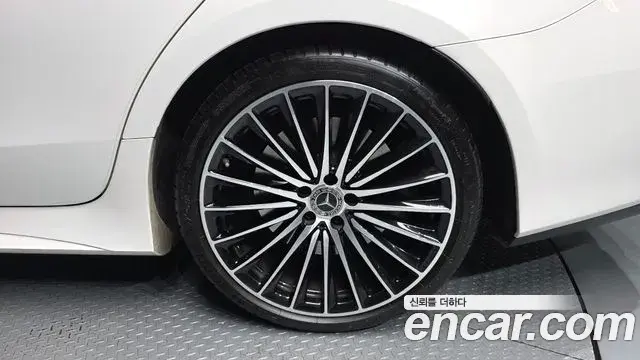 Mercedes-Benz CLS-Class 2022 — Фото 5/20