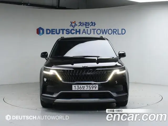 Kia Carnival 2021 — Фото 1/20