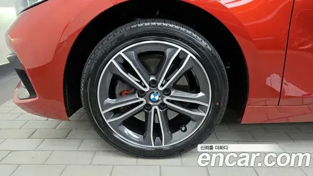 BMW 1 Series 2021 — Photo 12/20