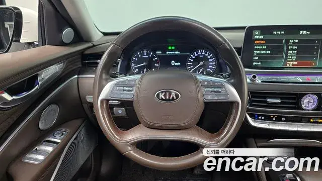 Kia The K9 2018 — Photo 15/20