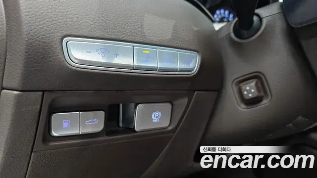 Kia The K9 2018 — Photo 12/20