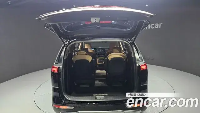 Kia Carnival 2021 — Фото 20/20