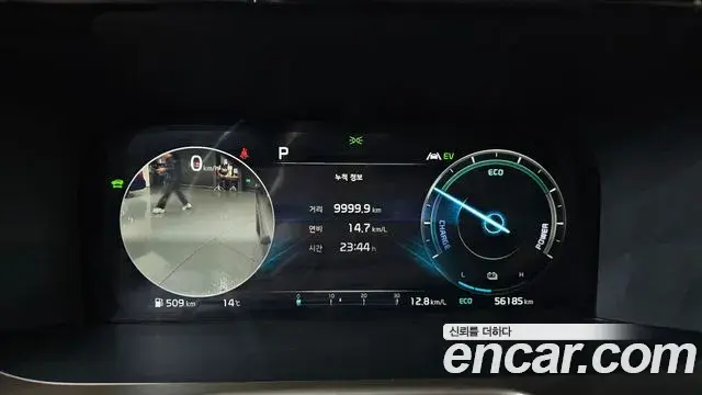 Kia Sorento 2021 — ფოტო 14/20