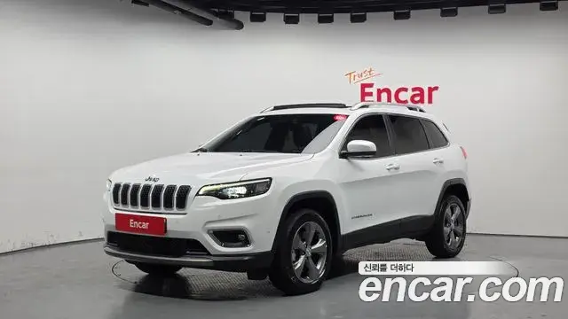 Jeep Cherokee 2021 — Şəkil 13/20