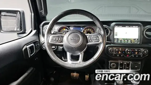 Jeep Wrangler 2019 — Фото 13/20