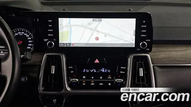 Kia Sorento 2022 — Şəkil 13/20