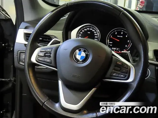BMW X1 2021 — Photo 19/20