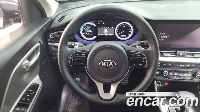 Kia Niro 2019 — Şəkil 3/20