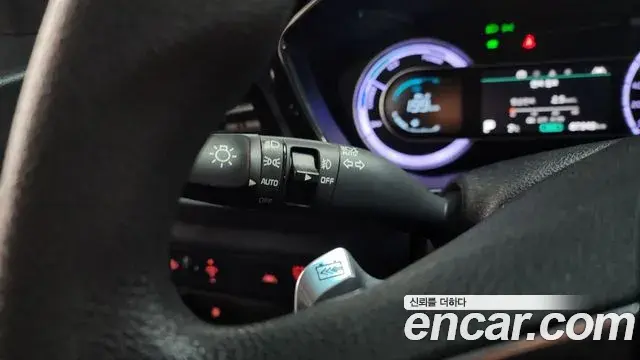 Kia Niro 2019 — Şəkil 20/20
