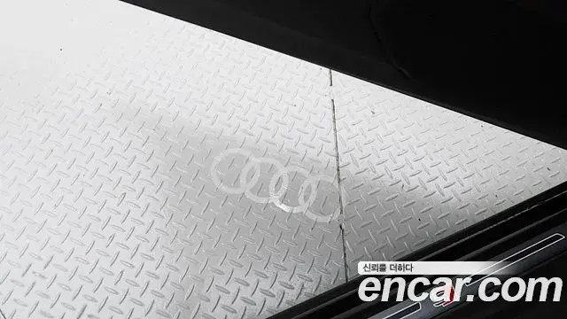 Audi Q8 2021 — Şəkil 2/20