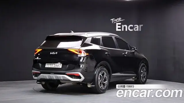 Kia Sportage 2022 — ფოტო 14/20