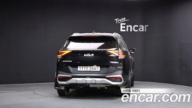 Kia Sportage 2022 — ფოტო 6/20