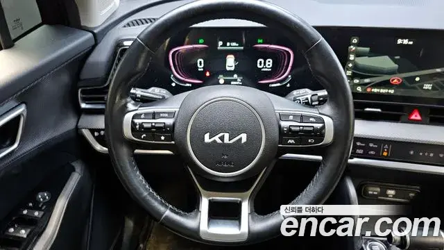 Kia Sportage 2022 — ფოტო 16/20