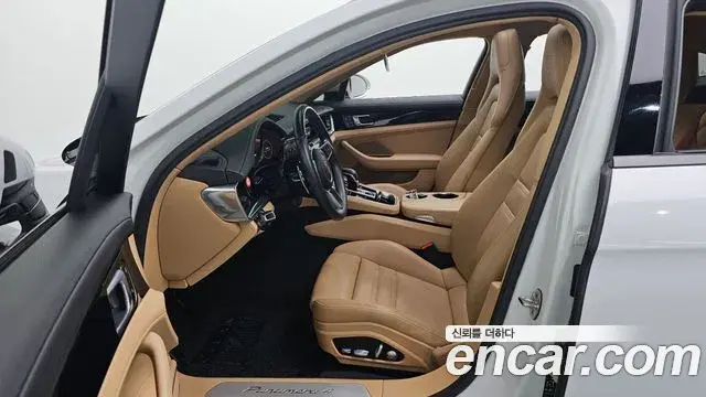 Porsche Panamera 2018 — ფოტო 3/20